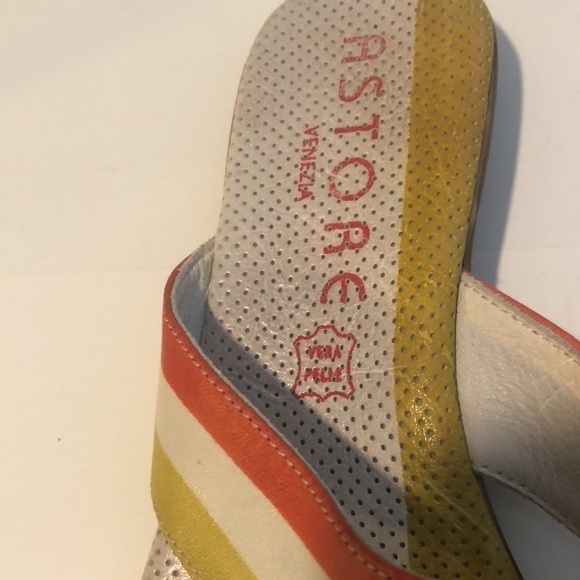 Astore Venezia leather slip on sandals with flower - Picture 8 of 9